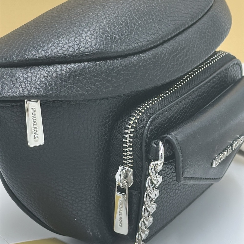 Michael Kors Maisie 2 In 1 Small Leather Waist pack Fanny pack Bag (Black) MK - Picture 8 of 16